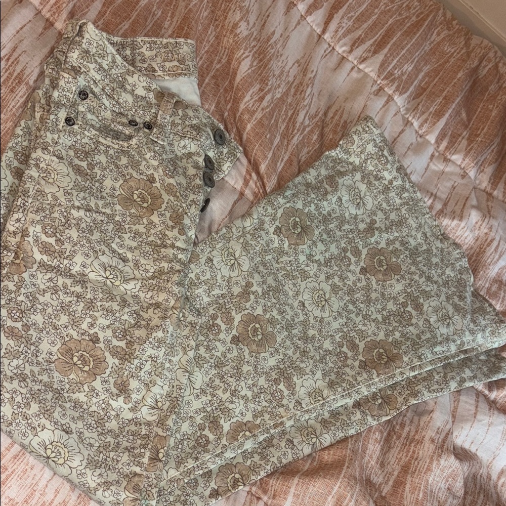American Eagle Outfitters Cream and Brown Flare Jeans